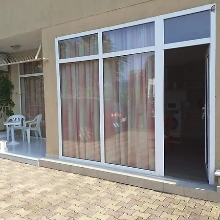 Kameliya Garden Apartment *