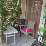 Kameliya Garden شقة *