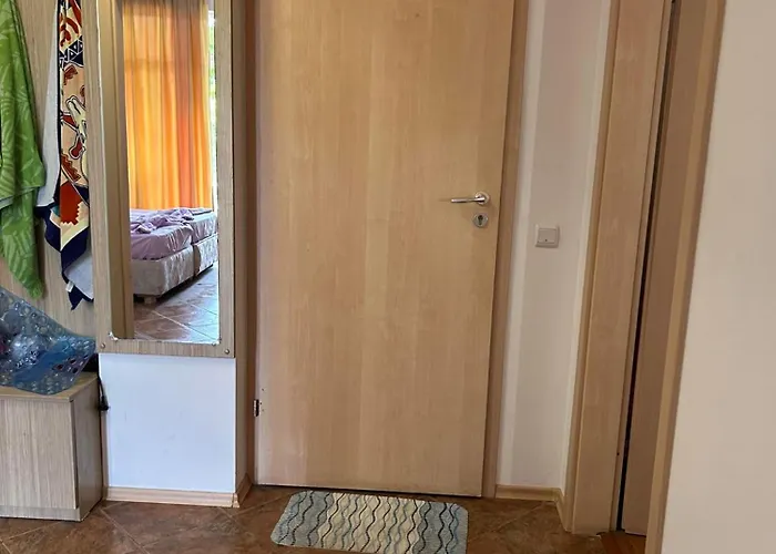 Apartment Kameliya Garden Slantschew brjag